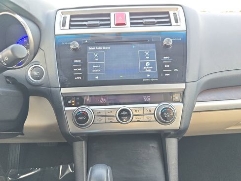 Used 2017 Subaru Outback 2.5i Limited w/ Popular Package #5 image 18