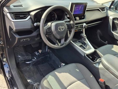 Used 2024 Toyota RAV4 XLE FWD image 17