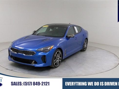 Used 2023 Kia Stinger GT2 image 1