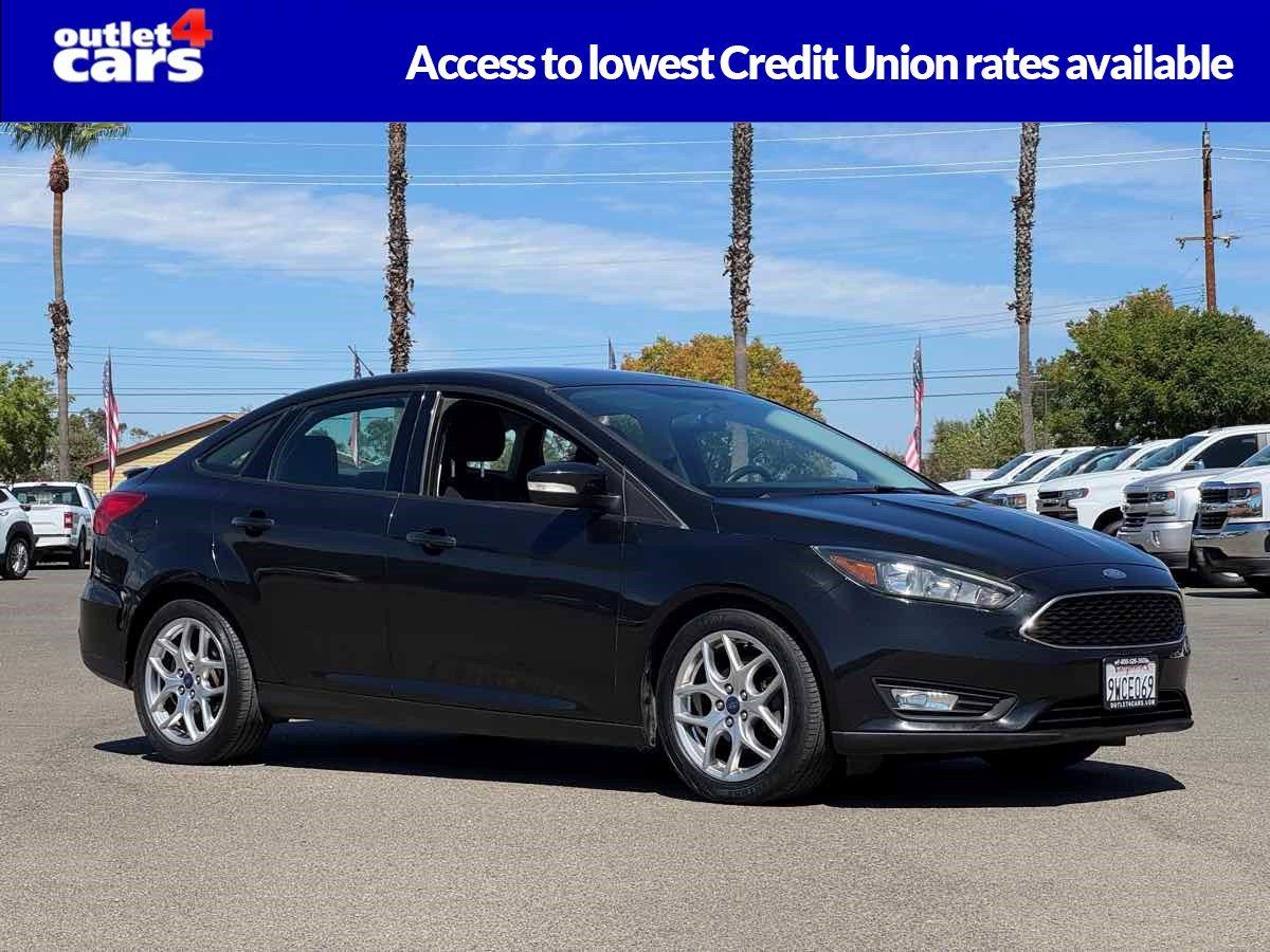 Used 2015 Ford Focus SE w/ Equipment Group 201A FWD image 1