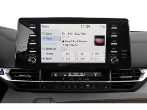 Used 2021 Toyota Sienna XLE w/ XLE Plus Package FWD image 10