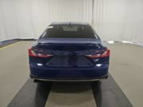 Used 2025 Toyota Camry SE w/ Convenience Package FWD image 5