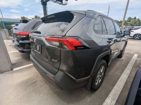 Used 2025 Toyota RAV4 XLE FWD image 13