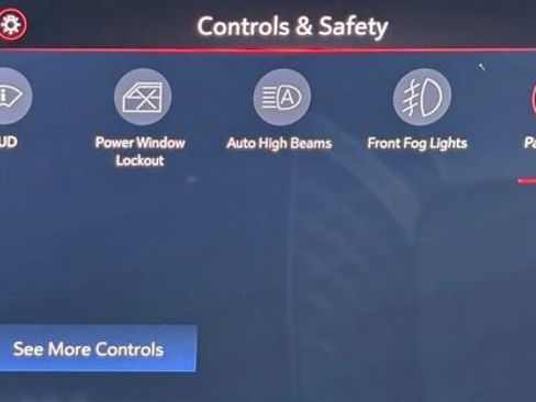 Used 2023 GMC Canyon Denali image 43