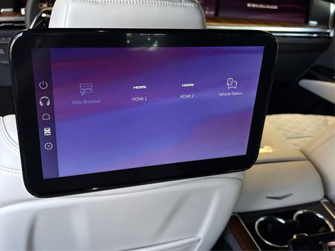 New 2026 Cadillac Escalade ESV Platinum Sport AWD/4WD image 21