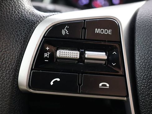 Used 2019 Kia Sorento AWD image 11