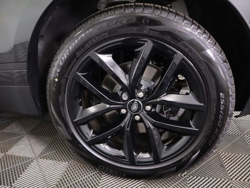 New 2026 Land Rover Range Rover Velar S image 32