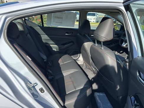 New 2025 Nissan Altima 2.5 SR w/ SR Premium Package image 11