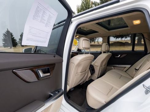 Used 2015 Mercedes-Benz GLK 250 BlueTEC 4MATIC image 15