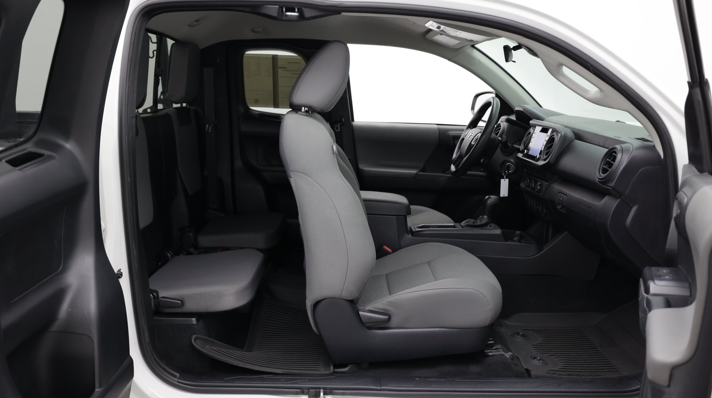 Used 2022 Toyota Tacoma SR w/ SX Package RWD image 33