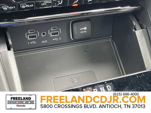New 2025 Jeep Grand Cherokee Altitude w/ Trailer Tow Package AWD/4WD image 27