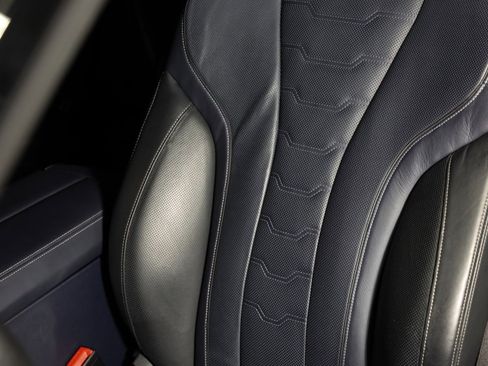 Used 2022 BMW M850i xDrive Coupe image 34