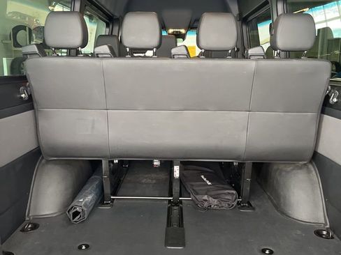 Used 2019 Mercedes-Benz Sprinter 2500 image 15