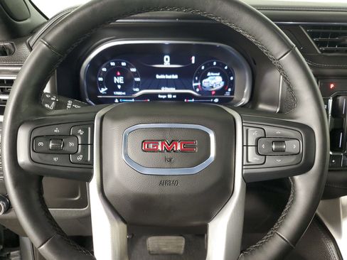 Used 2023 GMC Yukon Denali RWD image 34