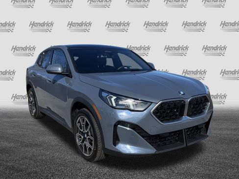 Certified 2025 BMW X2 xDrive28i image 2
