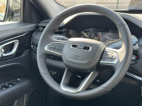 New 2026 Jeep Compass Latitude image 7