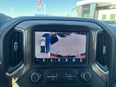 Used 2023 Chevrolet Silverado 3500 High Country w/ Technology Package image 21