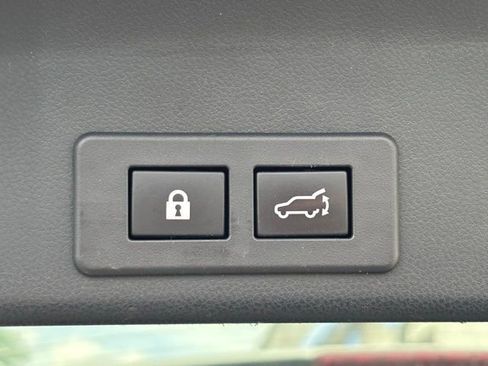 Used 2020 Subaru Ascent Limited w/ Technology Package AWD/4WD image 9