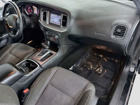 Used 2022 Dodge Charger SXT RWD image 30