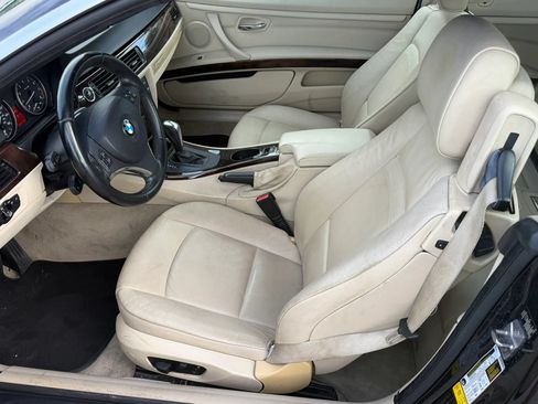 Used 2011 BMW 328i Convertible RWD image 9
