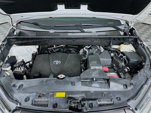 Used 2018 Toyota Highlander Limited image 37