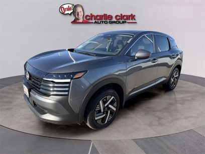 Used 2025 Nissan Kicks SV