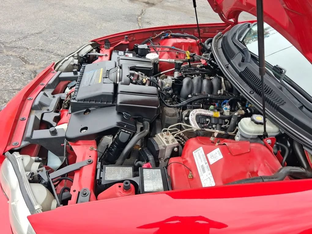 Used 2002 Chevrolet Camaro Z28 w/ SS Performance/Appearance Pkg RWD image 19