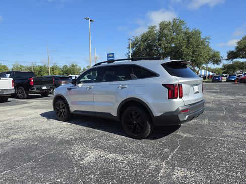 Used 2022 Kia Sorento S AWD/4WD image 8
