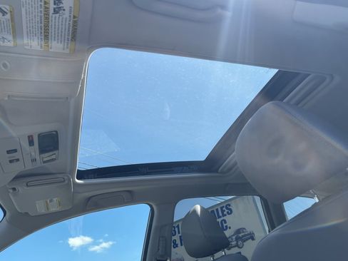 Used 2018 Subaru Forester 2.5i Limited AWD/4WD image 9