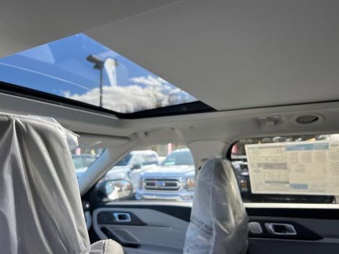 New 2026 Ford Explorer Platinum w/ LUX Leather Package image 19