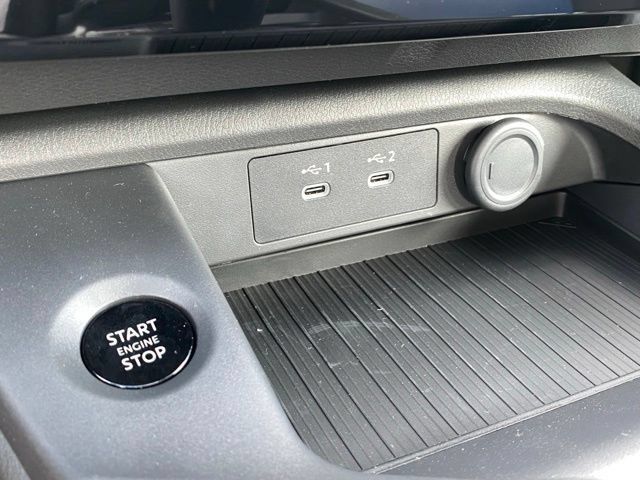 New 2027 Nissan Sentra SV FWD image 18