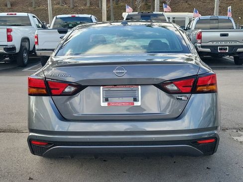 Certified 2025 Nissan Altima 2.5 S image 5