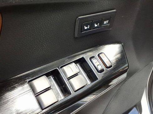 Used 2018 Toyota RAV4 Limited w/ All Weather Liner Package image 9