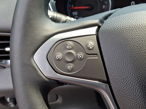 Used 2023 Chevrolet Traverse LT AWD/4WD image 22