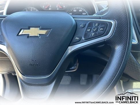 Used 2023 Chevrolet Malibu LT image 34
