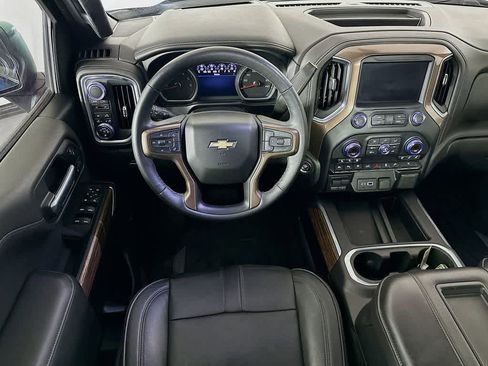 Used 2019 Chevrolet Silverado 1500 High Country w/ Technology Package image 10