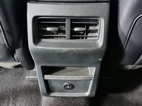 Used 2024 Ford Edge SEL AWD/4WD image 28