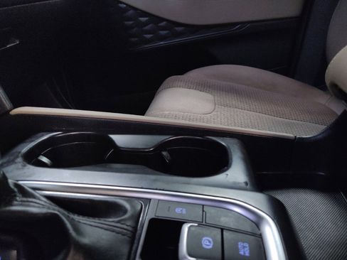 Used 2019 Hyundai Santa Fe SEL image 26