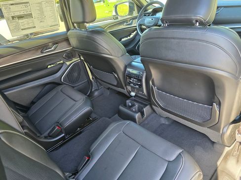 New 2026 Jeep Grand Cherokee L Limited AWD/4WD image 26