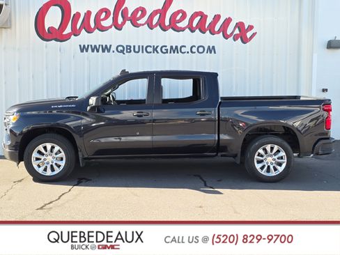 Used 2023 Chevrolet Silverado 1500 Custom image 4