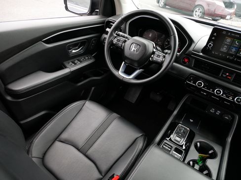 Used 2023 Honda Pilot EX-L image 9