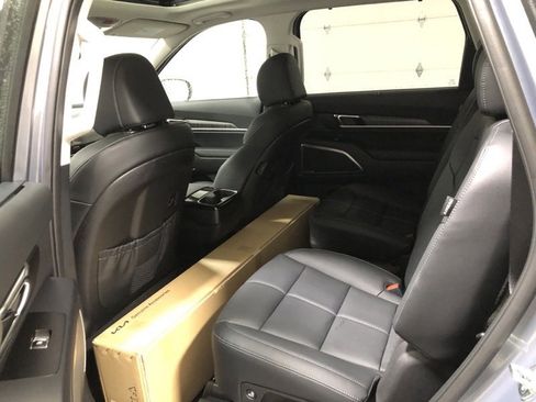 New 2025 Kia Telluride EX w/ EX Captain's Chair Package image 14