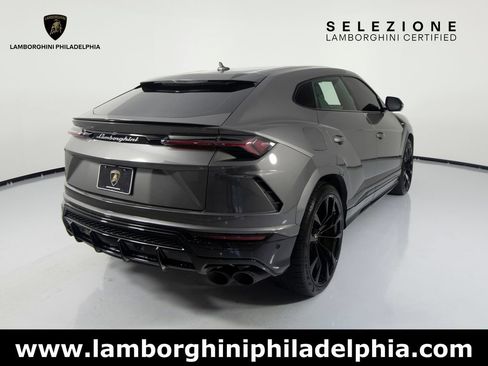 Used 2022 Lamborghini Urus AWD/4WD image 5