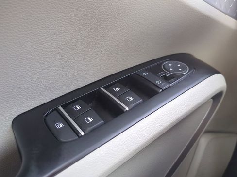 Used 2024 Kia Soul LX FWD image 29