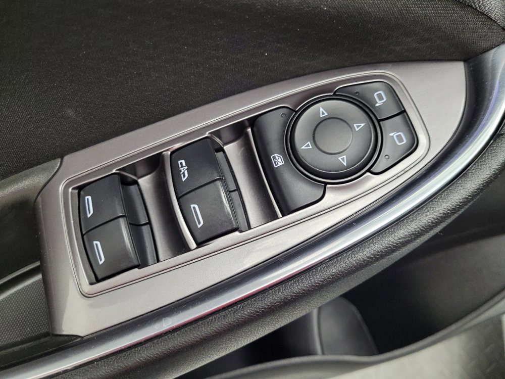Used 2018 Chevrolet Malibu LT w/ Driver Confidence Package FWD image 27