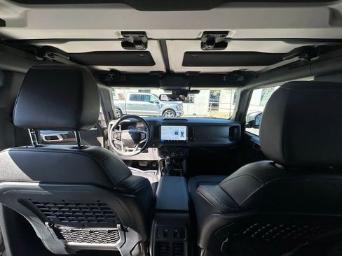 Used 2025 Ford Bronco Badlands AWD/4WD image 25