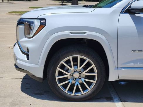 Used 2026 GMC Terrain Denali AWD/4WD image 5