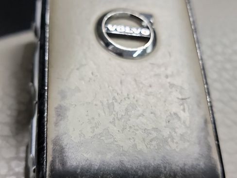 Used 2019 Volvo S60 T5 Inscription image 32