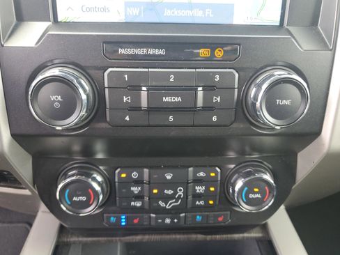 Used 2021 Ford F250 Lariat w/ Lariat Value Package image 14