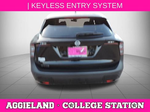 Certified 2025 Nissan Kicks SV image 5